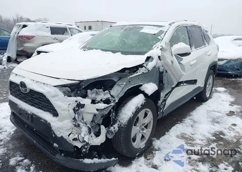 2019 Toyota Rav4 Xle z USA, uszkodzony, nr VIN JTMP1RFV6KD041070